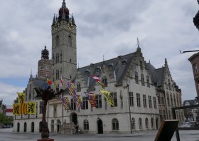 een stadhuis